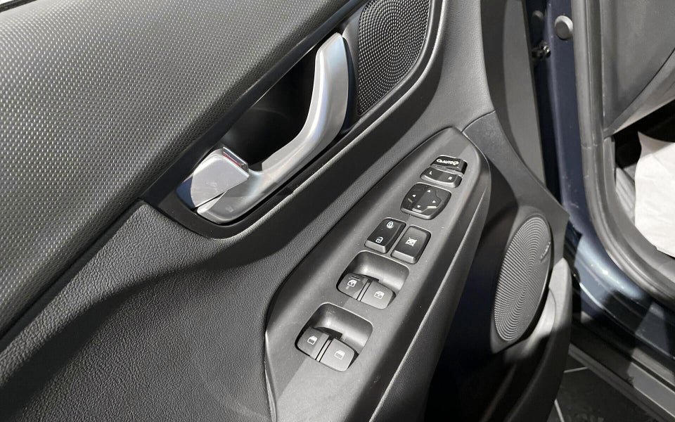 Hyundai Kona 64 EV Ultimate 5d