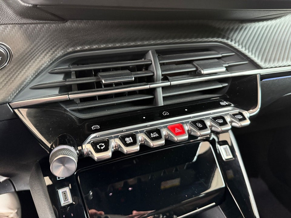 Peugeot e-208 54 GT 5d