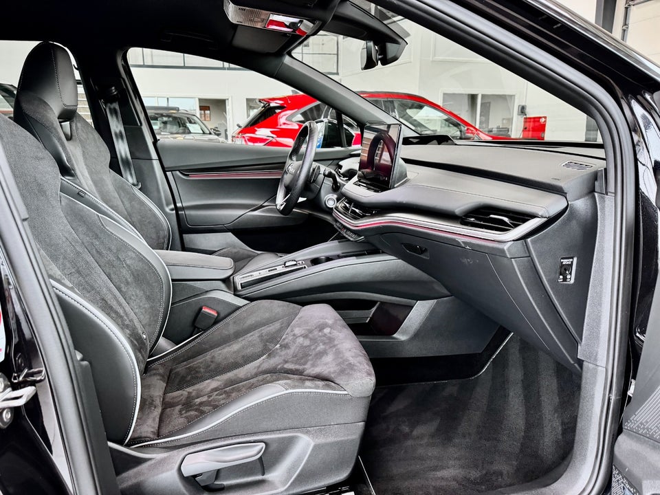 Skoda Elroq 85 iV Sportline Advanced 5d
