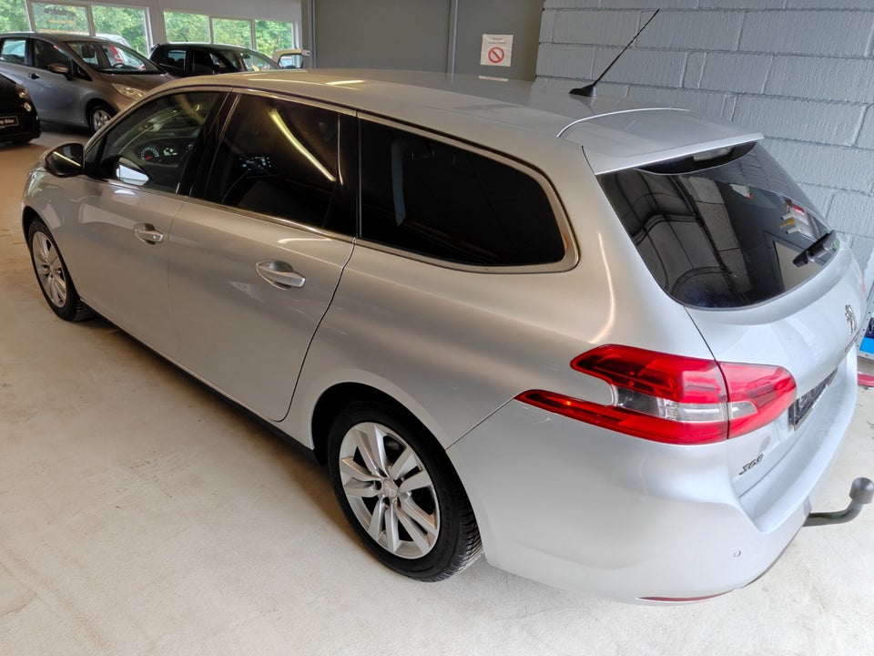 Peugeot 308 1,6 BlueHDi 120 Active SW 5d