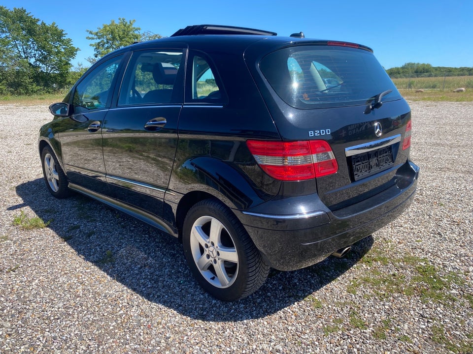 Mercedes B200 2,0  5d