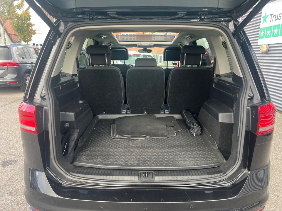 VW Touran 2,0 TDi 150 Highline DSG 7prs 5d