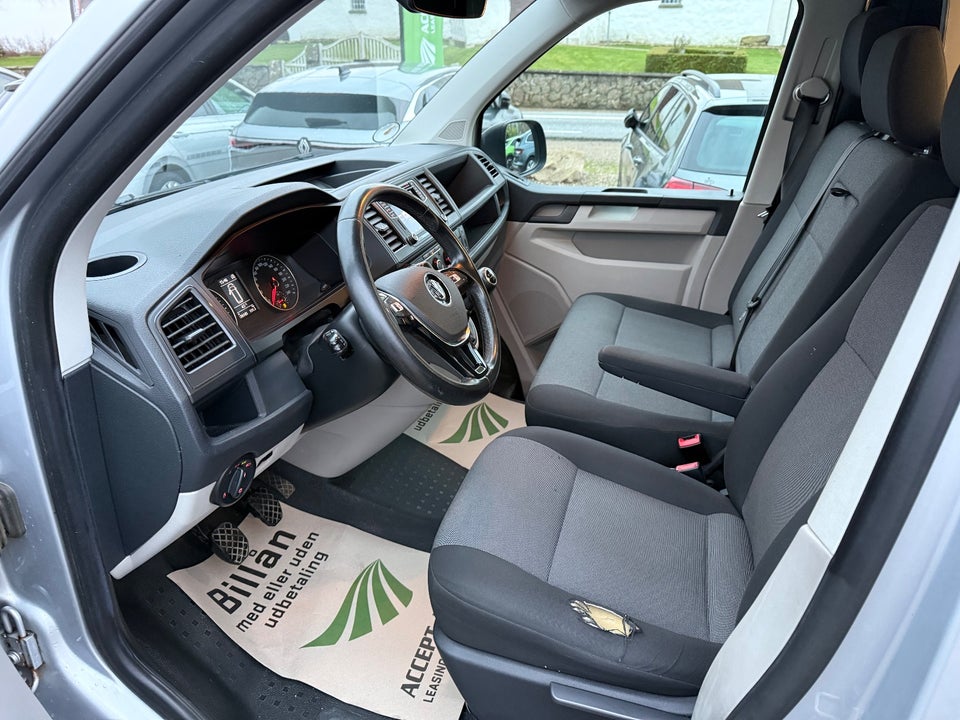 VW Transporter 2,0 TDi 140 Kassevogn lang