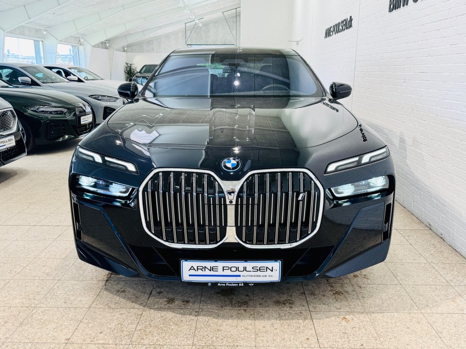 BMW i7 eDrive50 M-Sport 4d