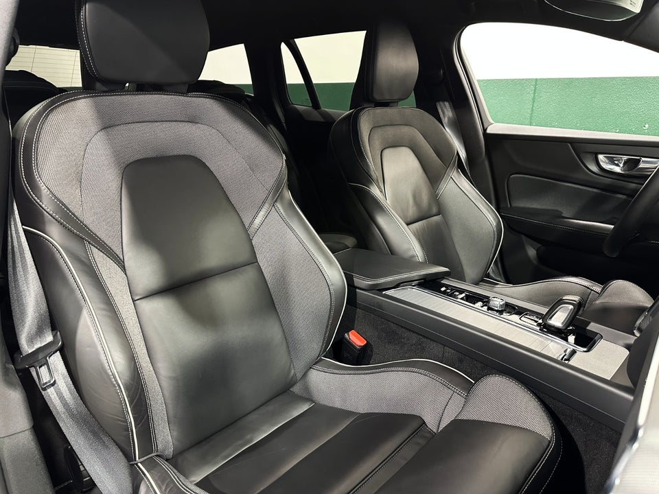 Volvo V60 2,0 B4 197 R-Design aut. 5d