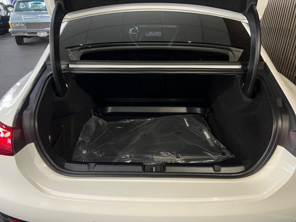 Mercedes EQE350 AMG Line 4Matic 4d