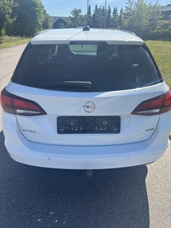 Opel Astra 1,6 CDTi 110 Enjoy Sports Tourer 5d