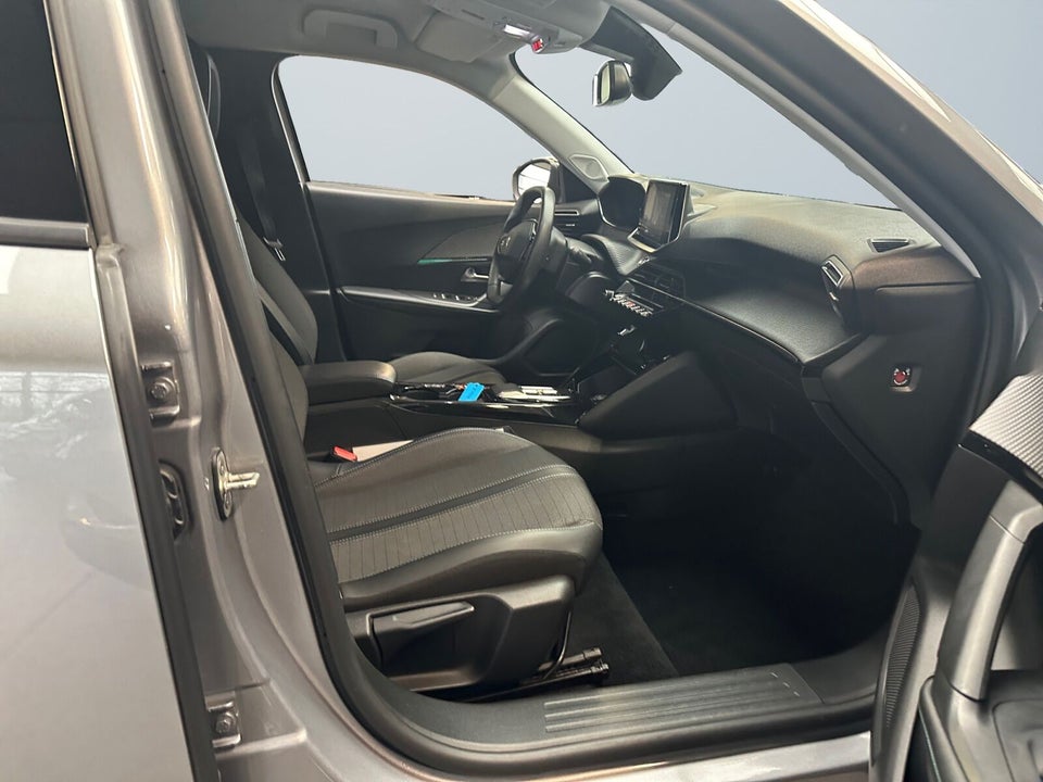 Peugeot e-2008 50 Allure 5d