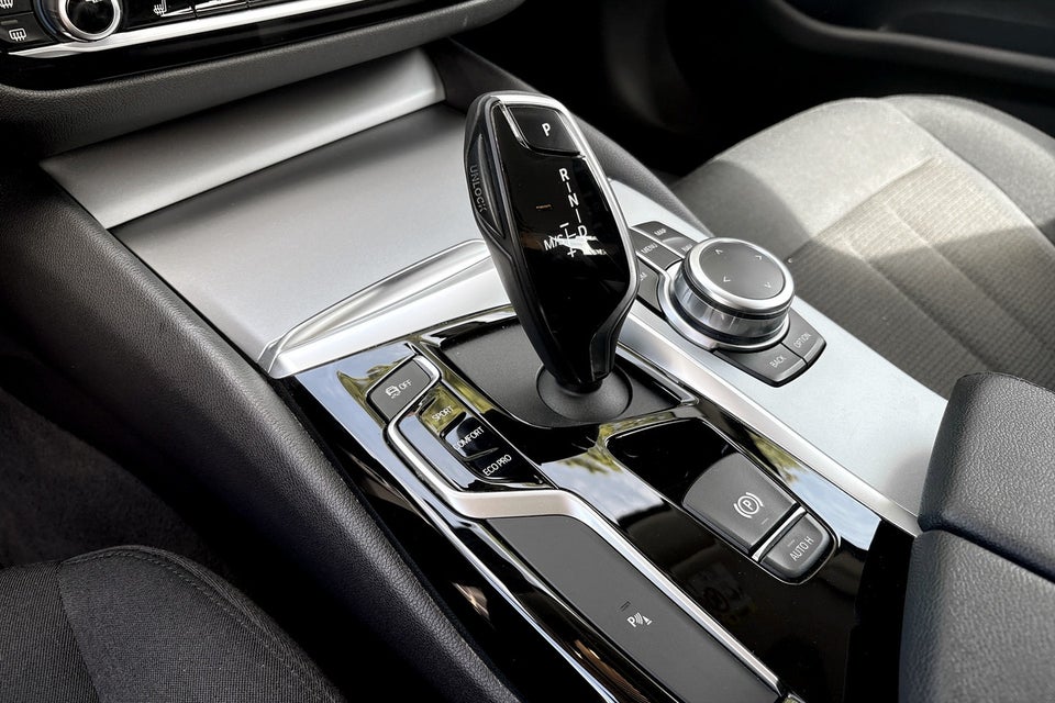 BMW 520i 2,0 Connected aut. 4d