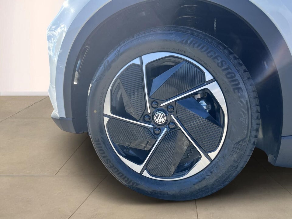 MG MGS5 64 Luxury 5d