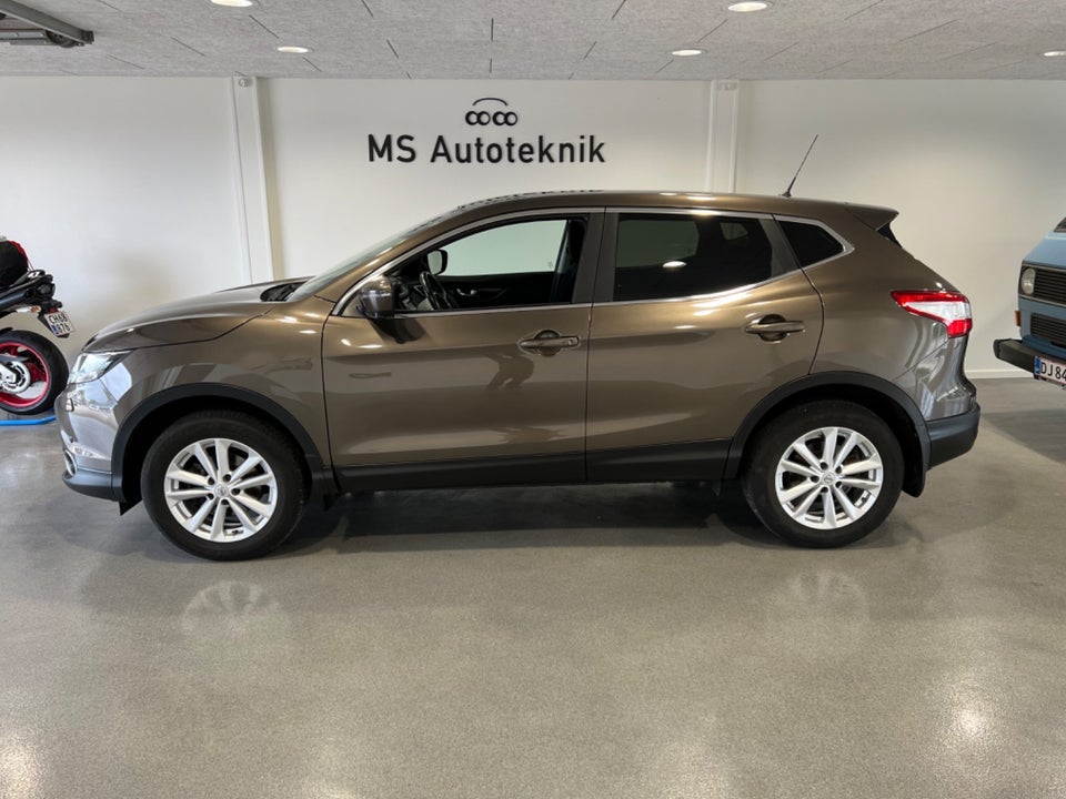 Nissan Qashqai 1,2 Dig-T 115 N-Connecta 5d