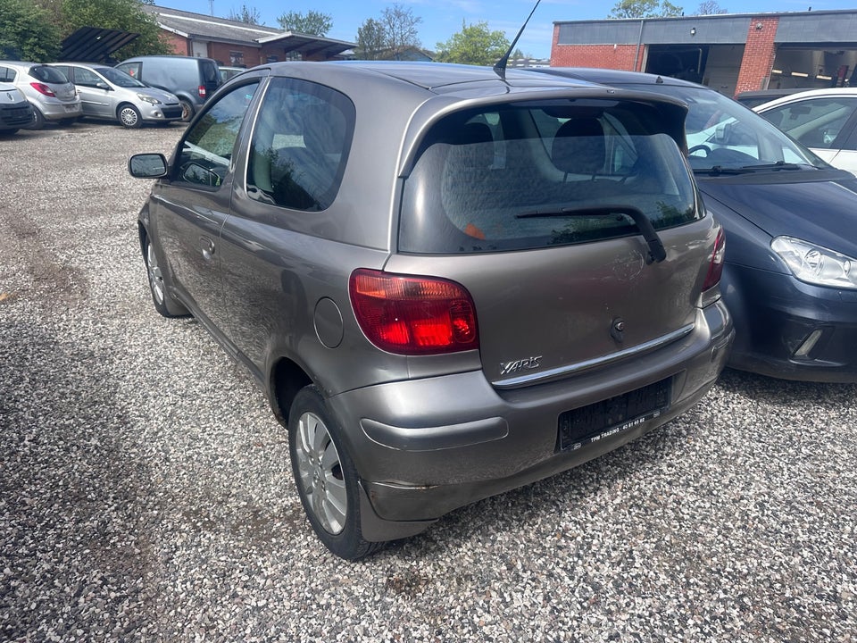 Toyota Yaris 1,3 Blue 3d
