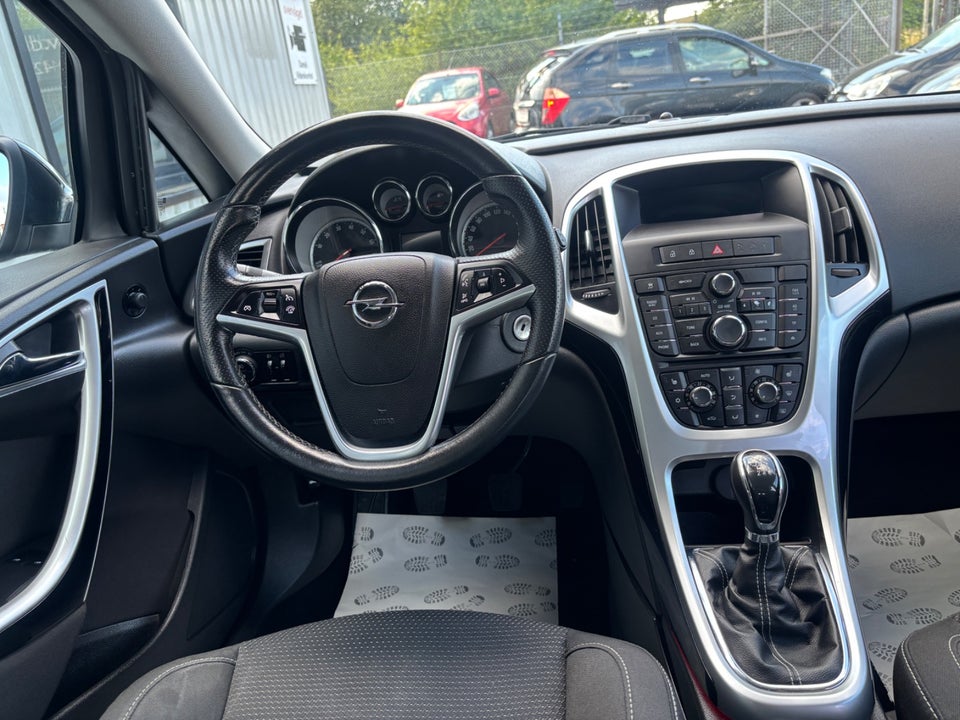 Opel Astra 1,4 T 140 Sport Sports Tourer 5d