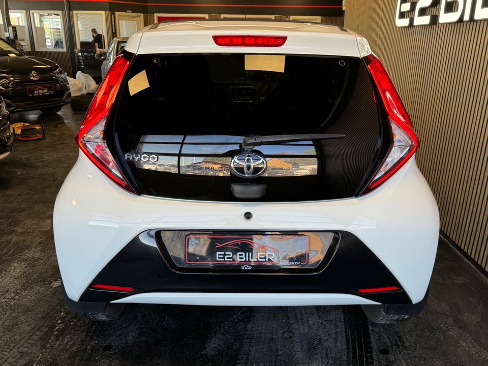 Toyota Aygo 1,0 VVT-i x-sky 5d