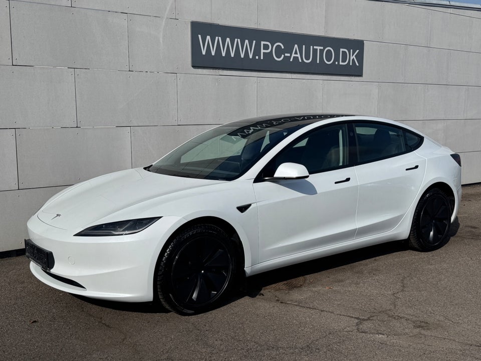 Tesla Model 3 RWD 4d