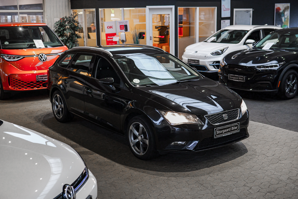 Seat Leon 1,6 TDi 105 Style DSG 5d
