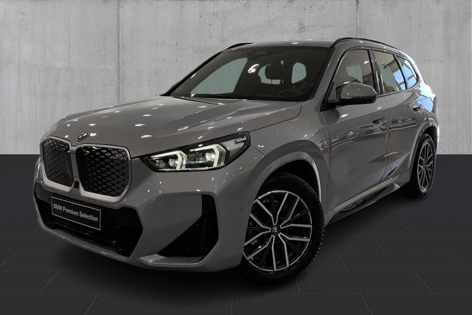 BMW iX1 eDrive20 Fully Charged M-Sport 5d