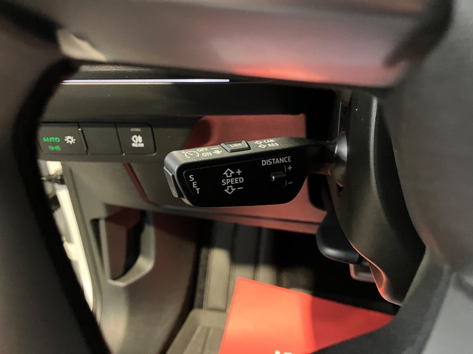 Audi Q4 e-tron 40 S-line 5d