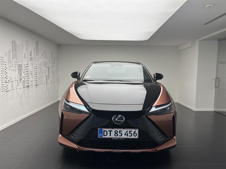 Lexus RZ450e Luxury 5d