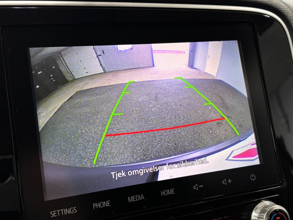 Mitsubishi Outlander 2,4 PHEV Invite CVT 4WD 5d