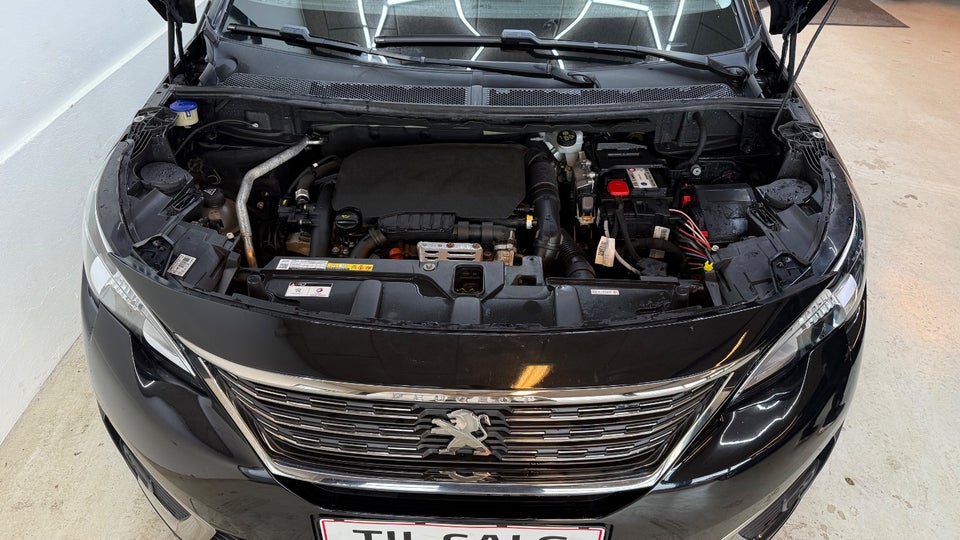 Peugeot 5008 1,2 e-THP 130 Allure 7prs 5d