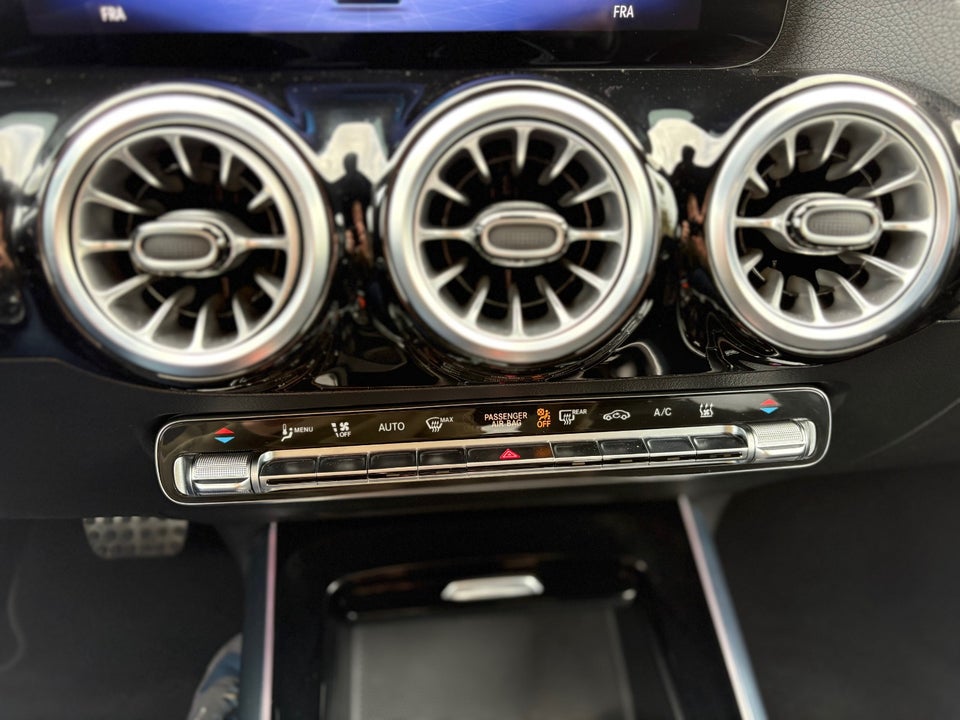 Mercedes EQA350 AMG Line 4Matic 5d