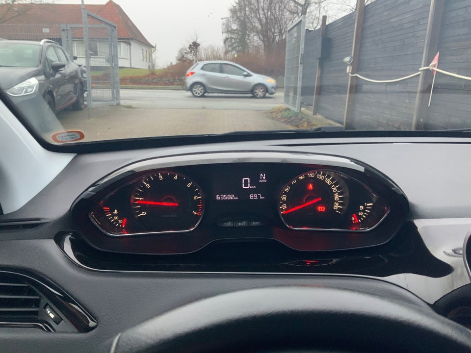 Peugeot 208 1,2 VTi Active ESG 5d