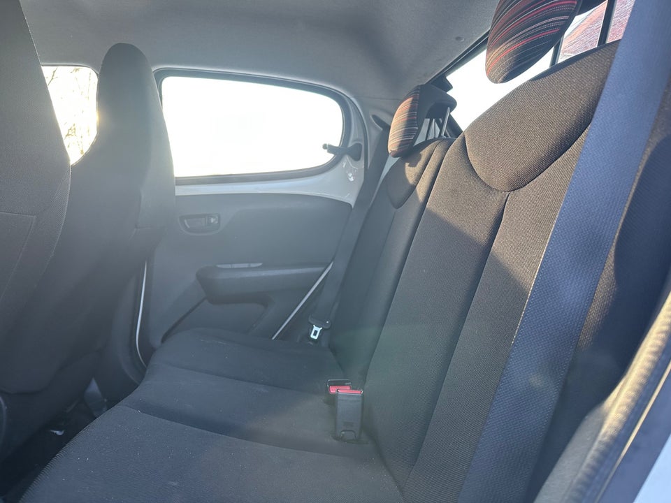 Citroën C1 1,2 PureTech Shine 5d