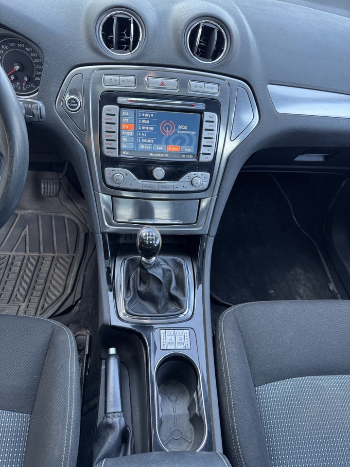 Ford Mondeo 2,0 TDCi 115 Titanium stc. 5d