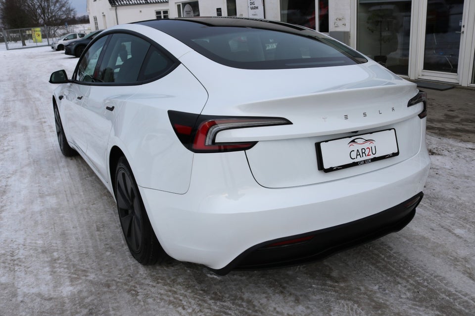 Tesla Model 3 RWD 4d