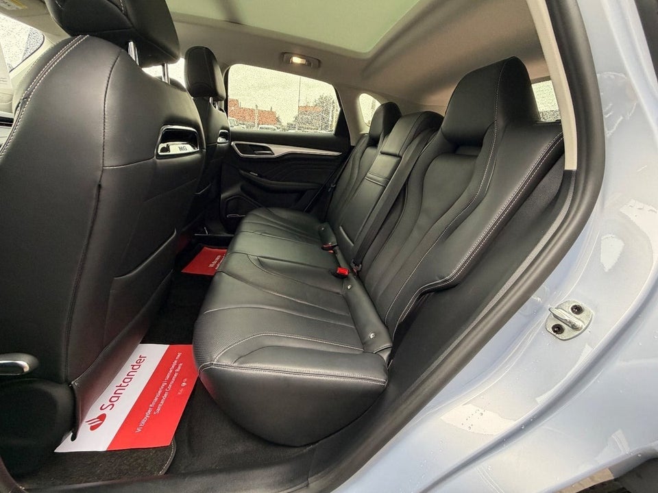 MG Marvel R Luxury 5d