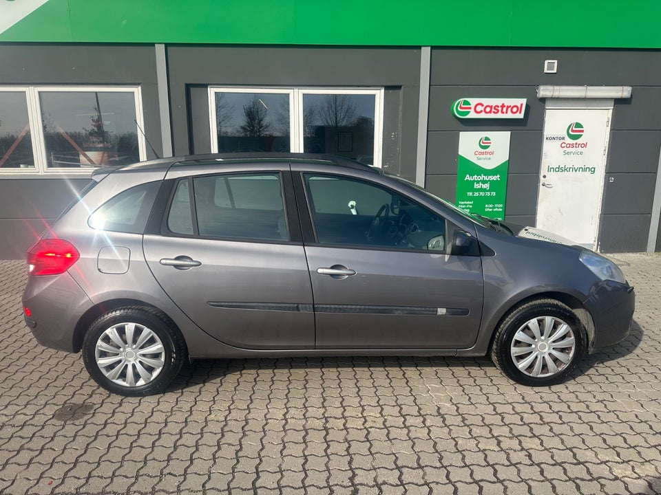 Renault Clio III 1,2 16V Authentique Sport Tourer 5d