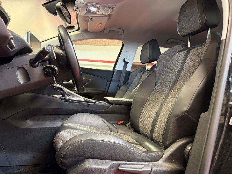 Peugeot 5008 1,5 BlueHDi 130 Allure EAT8 7prs 5d