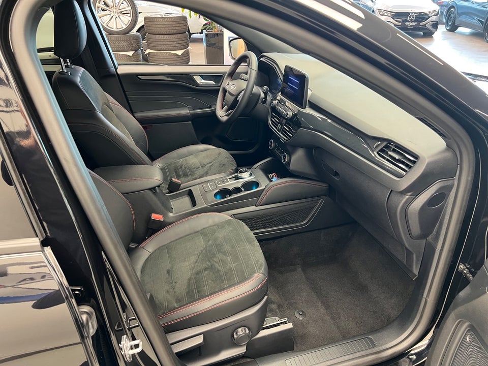 Ford Kuga 2,5 PHEV ST-Line X CVT 5d