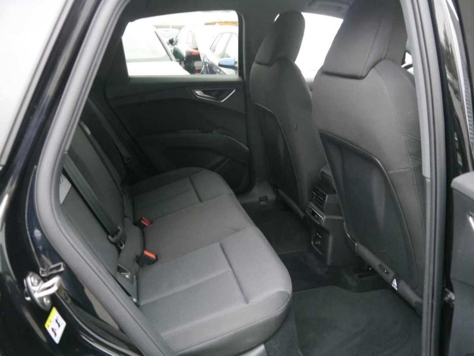 Audi Q4 e-tron 40 Advanced Sportback 5d