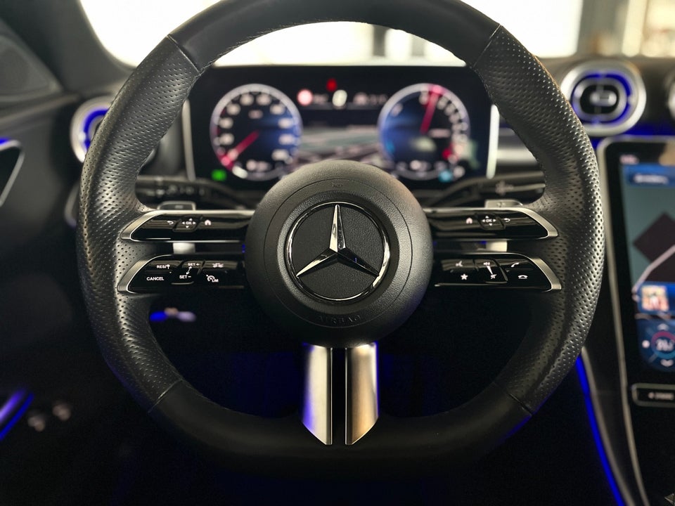 Mercedes C300 e 2,0 AMG Line stc. aut. 5d