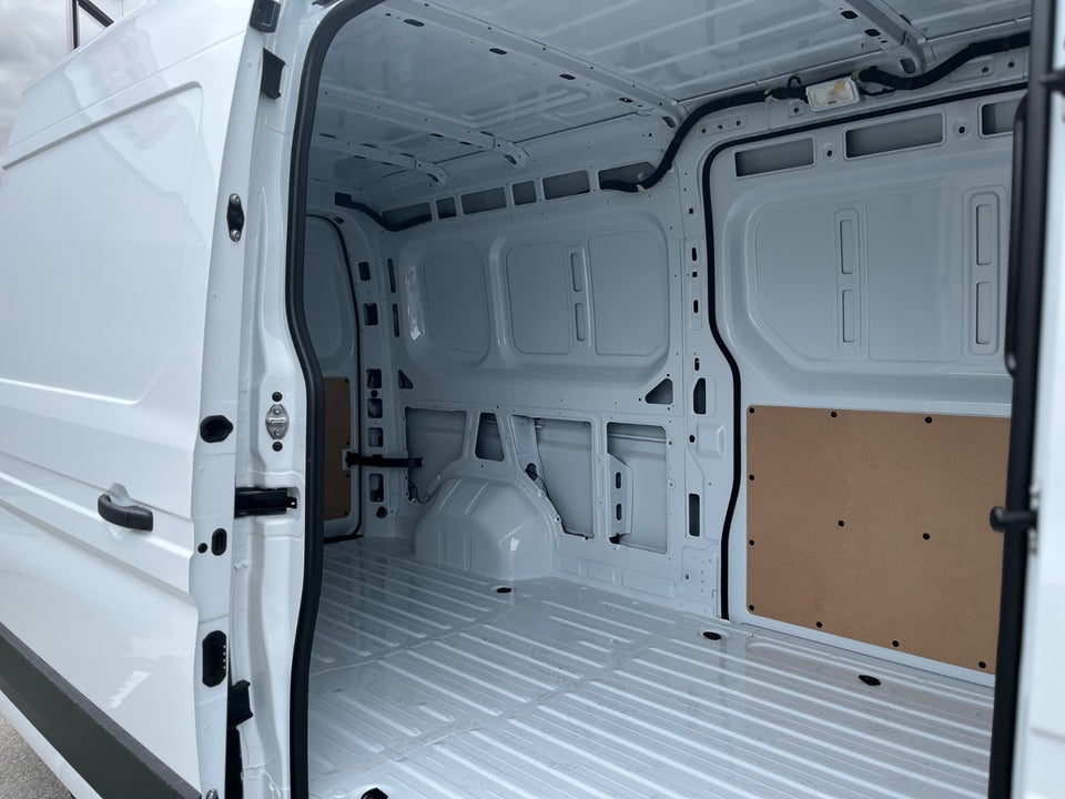 Nissan Interstar 2,0 dCi 170 L3H2 Tekna aut. Van