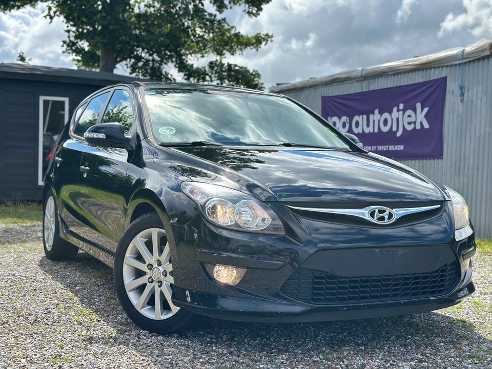 Hyundai i30 1,4 CVVT Comfort 5d