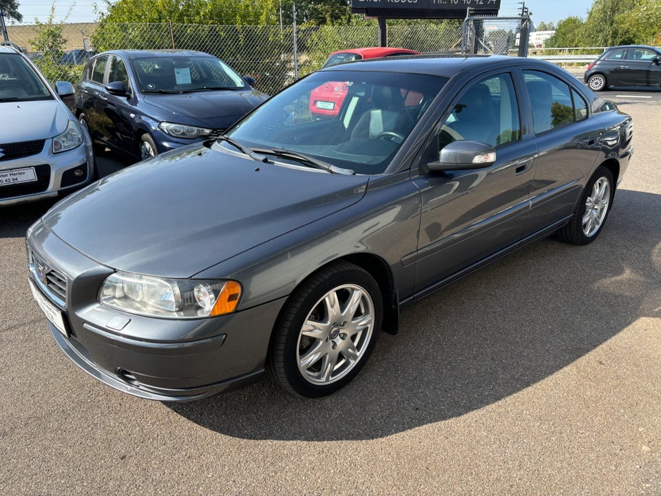 Volvo S60 2,4 140 TEE 4d