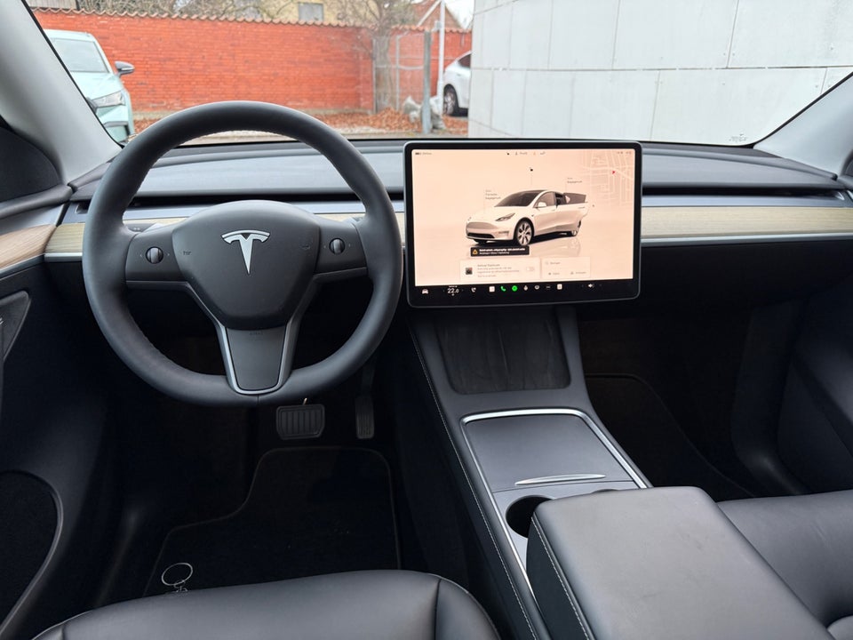 Tesla Model Y RWD 5d