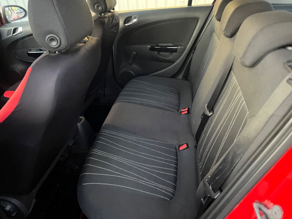 Opel Corsa 1,2 16V Enjoy 5d