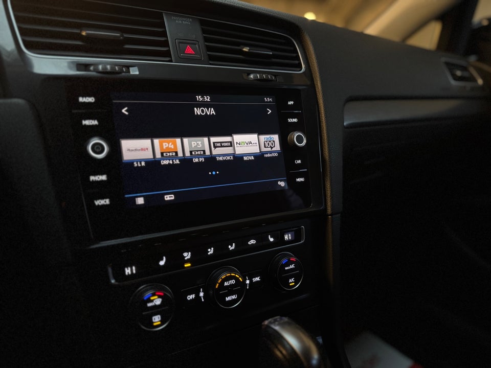 VW Golf VII 1,6 TDi 115 Comfortline Variant DSG 5d