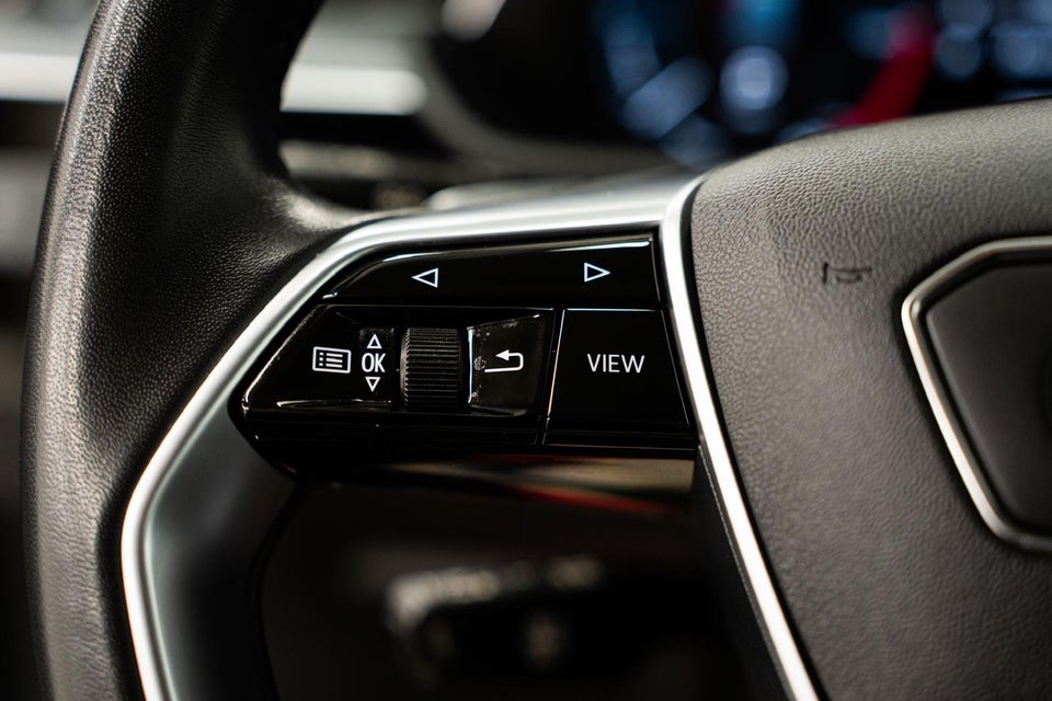 Audi e-tron 50 quattro 5d