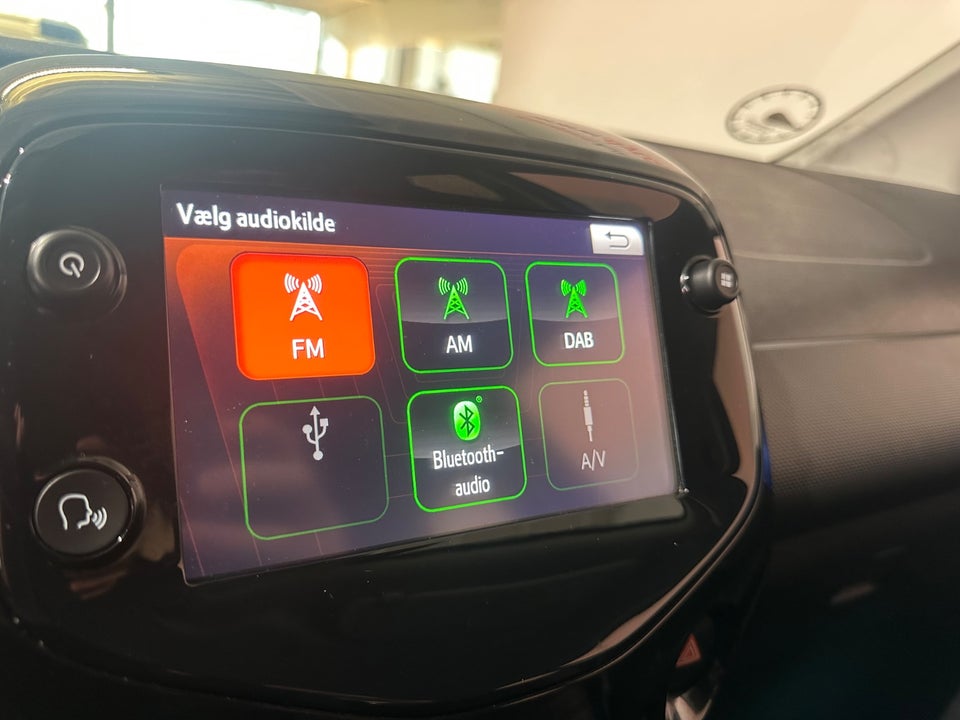 Citroën C1 1,0 VTi Shine 5d