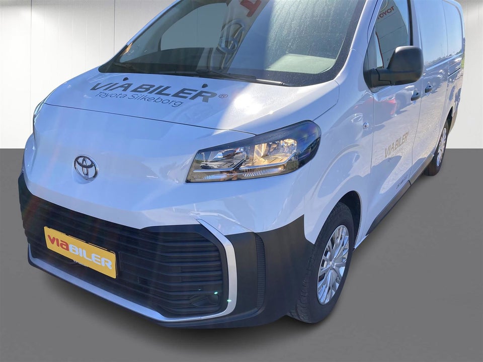 Toyota ProAce 2,0 D 144 Long Comfort Master aut. 4d