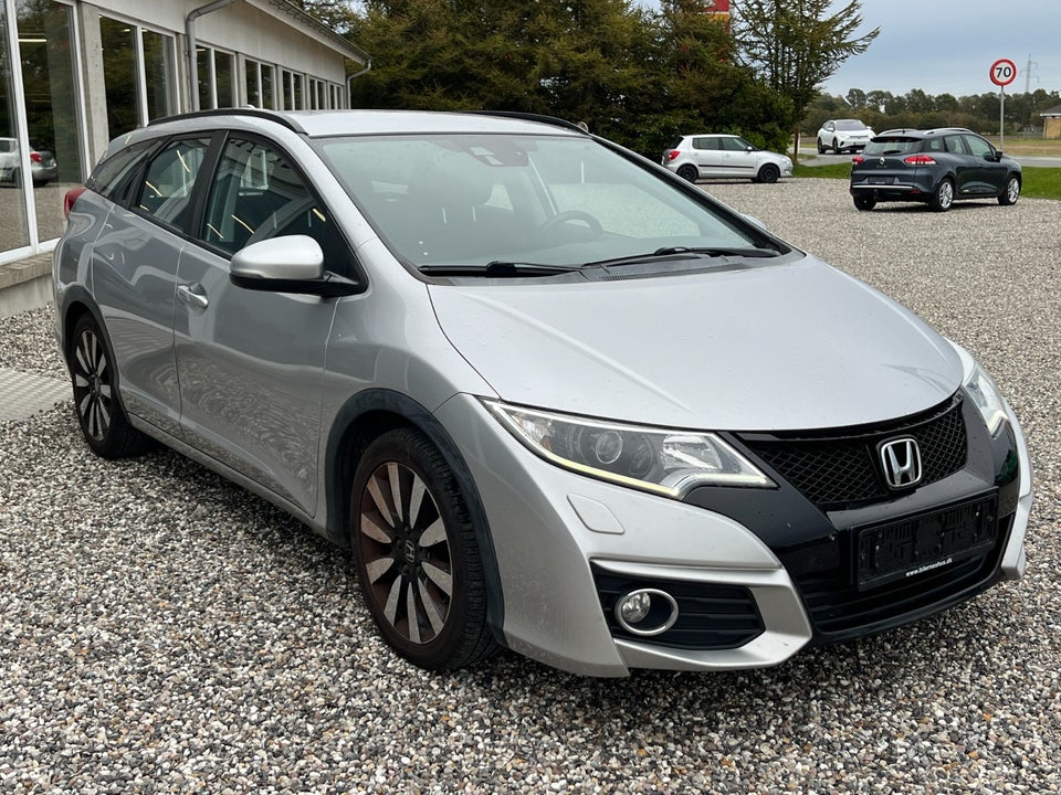 Honda Civic 1,6 i-DTEC Elegance Tourer 5d