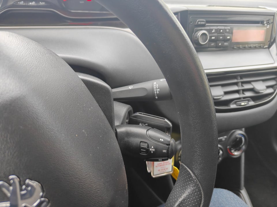 Peugeot 208 1,0 VTi Active 5d