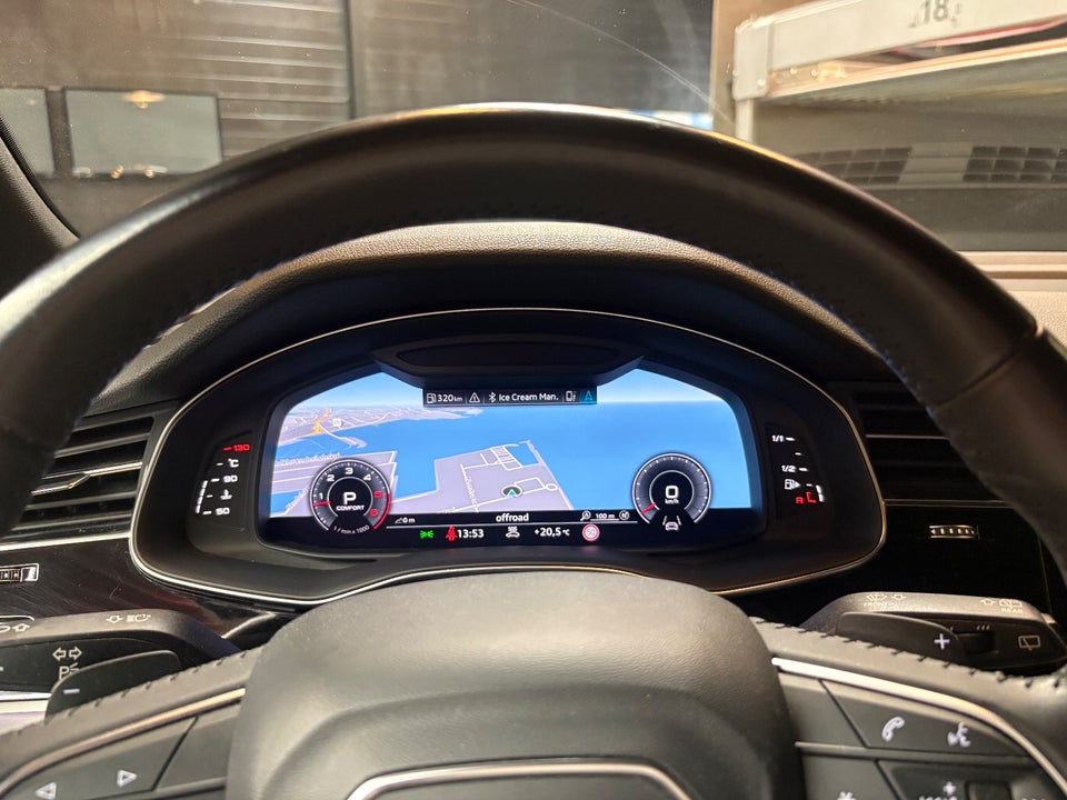 Audi Q8 50 TDi S-line quattro Tiptr. 5d