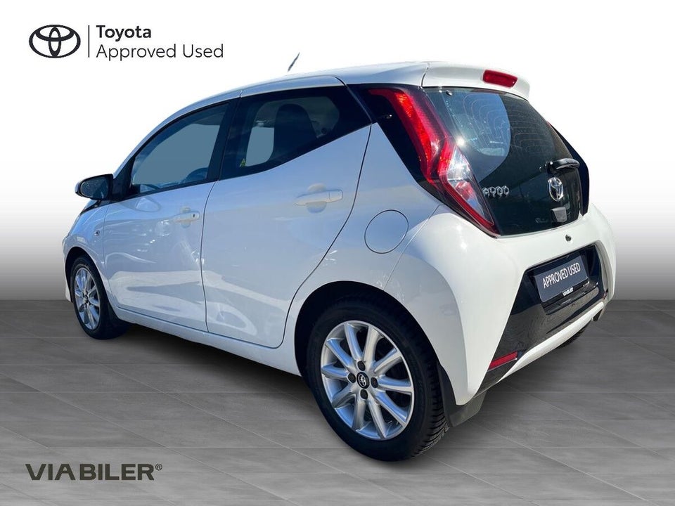 Toyota Aygo 1,0 VVT-i x-plore 5d