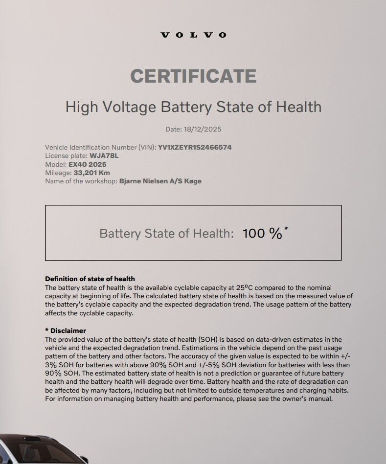 Volvo EX40 Twin Performance Ultra Black Edition 5d